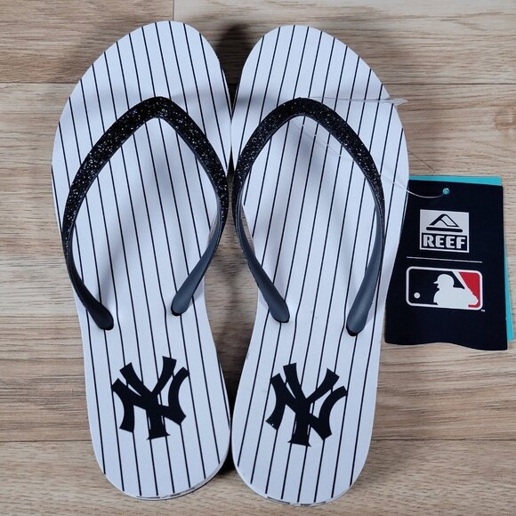 New York Yankees Reef Stargazer Sandals Womens Sz 6 MLB Dark Blue White Baseball - Picture 1 of 5